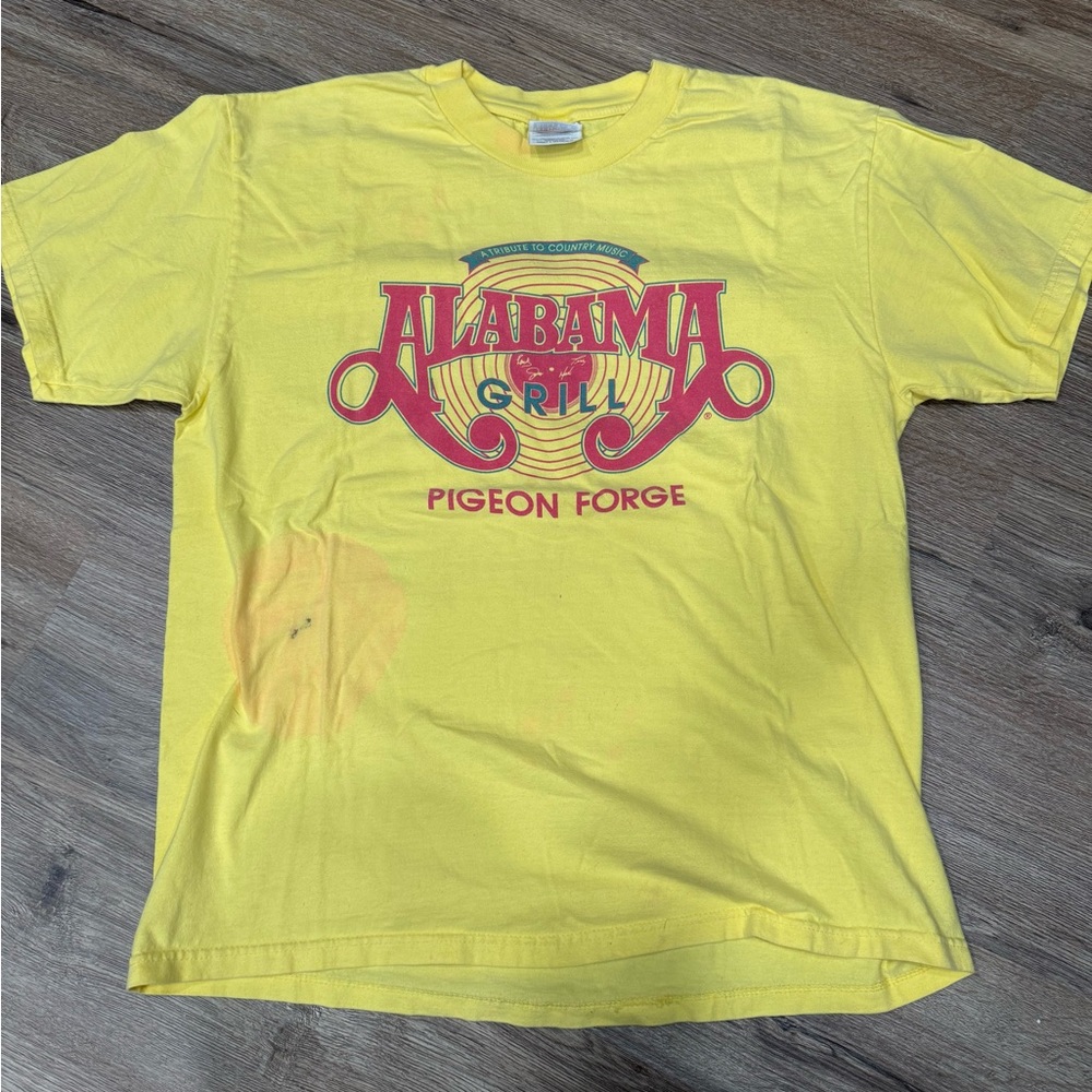 Vintage Alabama Grill Pigeon Forge Tee